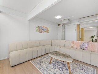 Apartment Welt Features 19