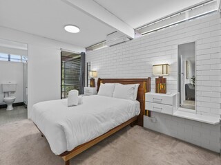 Apartment Welt Features 13