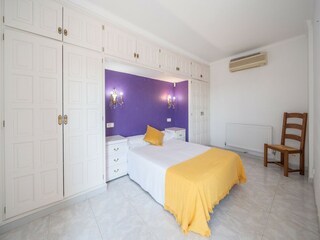 Villa L'Escala Features 9