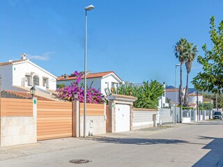 Villa Empuriabrava Buitenaudio-opname 16