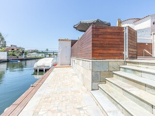 Villa Empuriabrava Buitenaudio-opname 5
