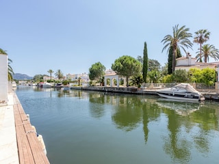 Villa Empuriabrava Environment 44