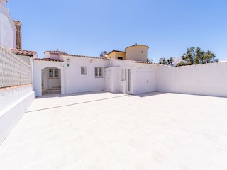 Villa Empuriabrava Outdoor Recording 2