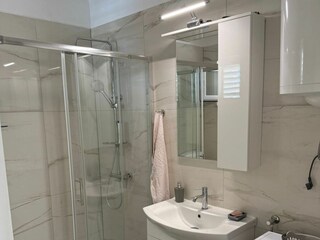 Appartement Jesenice bei Dugi Rat Équipement 10