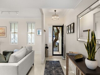 Apartment Welt Features 4