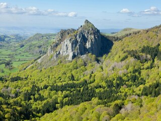 Holiday house Besse-et-Sainte-Anastaise Environment 17