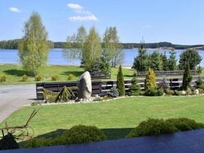 Ferienhaus am See in Kiedrowice