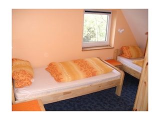 Schlafzimmer 2
