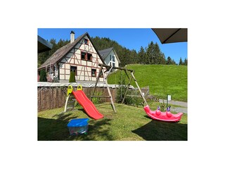 Kinderspielplatz im Garten