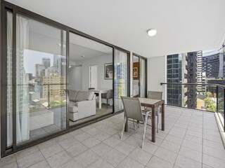 Apartment Welt Outdoor Recording 4