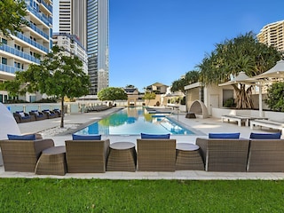 Apartment Broadbeach Outdoor Recording 7
