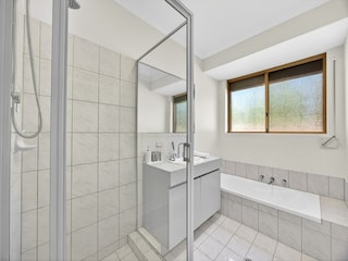 Apartment Welt Features 38