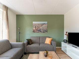 Holiday house Sint-Maartensdijk Features 24