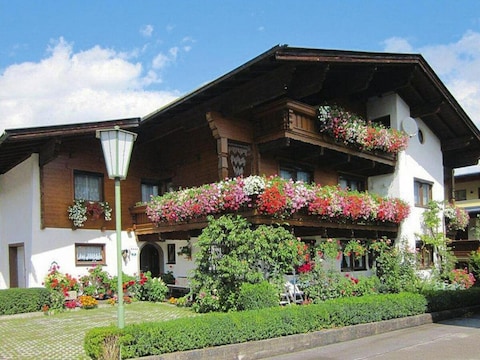 Apartment Landhaus in Zillertal nahe Spieljochbahn