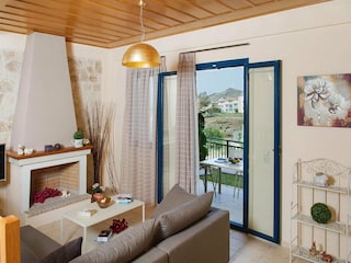 Holiday park Panormo Features 14