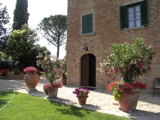 Castle Foiano della Chiana Outdoor Recording 4