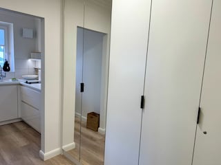 Flur inkl. Einbauschrank