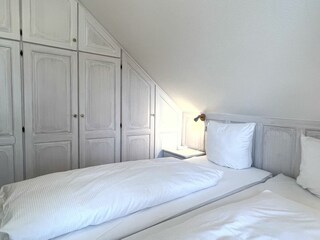 Schrank Schlafzimmer 1