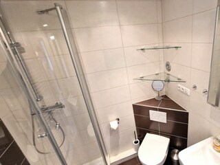Modernes Badezimmer