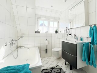 Dusch- und Vollbadmit  im 1OG