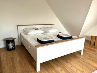 Schlafzimmer 2 mit Doppelbett