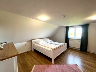Schlafzimmer 3 mit Doppelbett