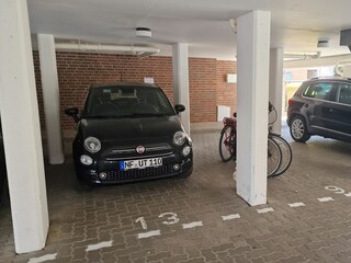 Stellplatz 13 unter dem Haus