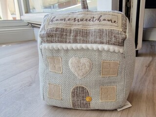 Detail " HOME SWEET HOME " Türstopper