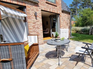 Strandkorb und Gartenmöbel