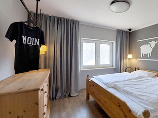 Schlafraum mit Doppelbett