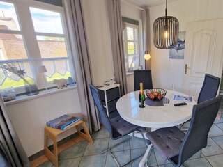 Essecke im Wohnzimmer