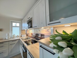 Küchenzeile mit Dekoration