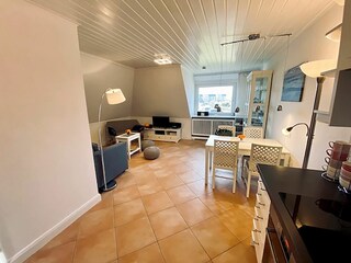 Blick in das Wohn- u. Eßzimmer