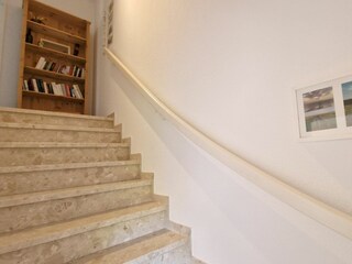 Treppe ins Obergeschoss