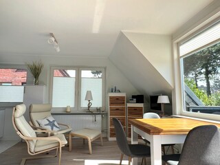 Essplatz und Sitzgruppe