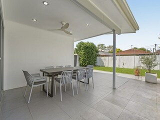 Apartment Welt Outdoor Recording 5