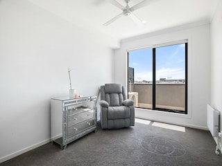 Apartment Welt Features 13