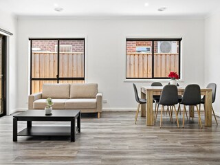Apartment Welt Features 1