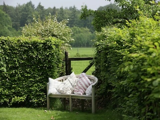 Farmhouse Doorn Outdoor Recording 11