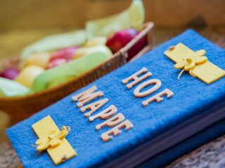 Hofmappe mit Informationen