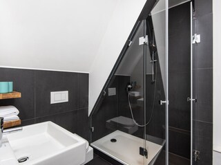 En-suite-Duschbad Schlafzimmer 3