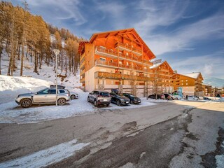 Apartment Uvernet-Fours Außenaufnahme 5