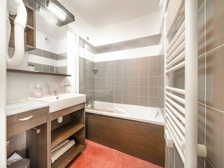 Apartment Uvernet-Fours Features 19