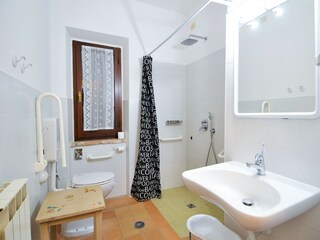Apartment Mantignana Ausstattung 21