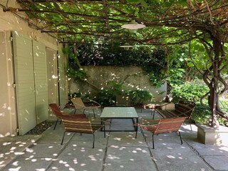 Villa Maillane Buitenaudio-opname 23