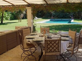 Villa Orange (Vaucluse) Outdoor Recording 9