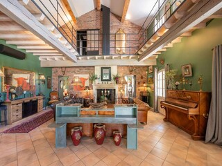 Villa Arles Features 16