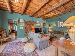 Villa Arles Features 22