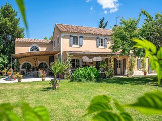 Villa Arles Outdoor Recording 8