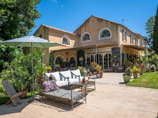 Villa Arles Außenaufnahme 13
